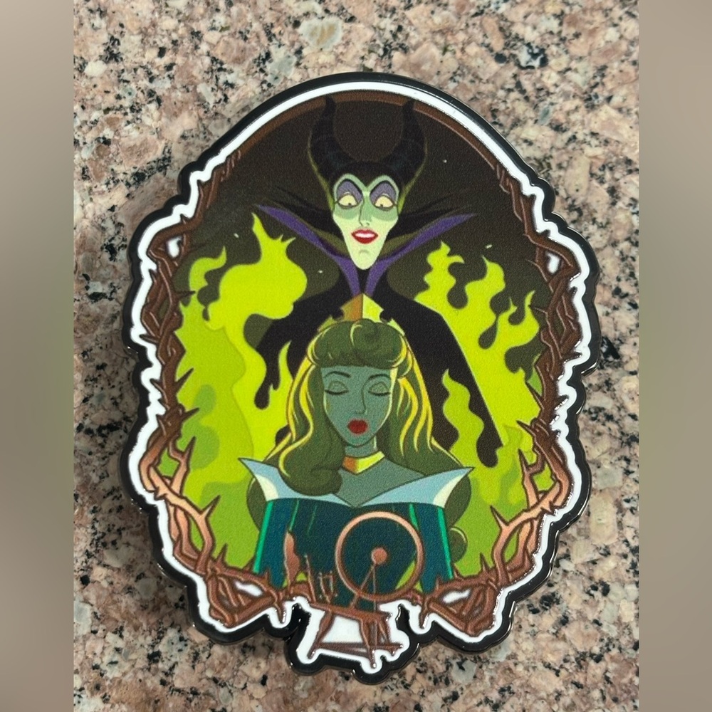 PIN MALEFICENT AND AURORA SPINNING WHEEL SLEEPING BEAUTY 3" JUMBO FANTASY PIN